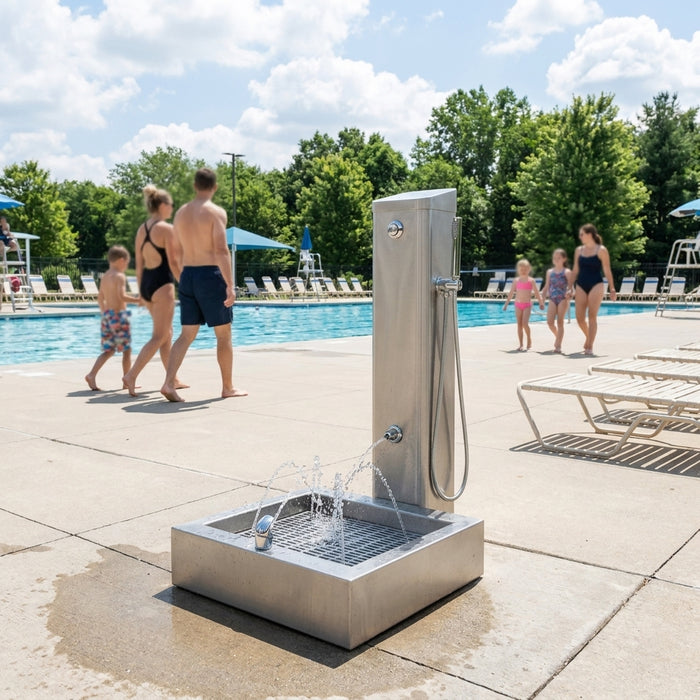 Foot wash station for aquatic centers