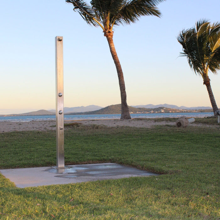 How To Choose The Right Outdoor Beach Shower Tower For Public Use - The Fountain Direct 